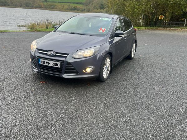 Ford Focus Hatchback, Diesel, 2013, Grey