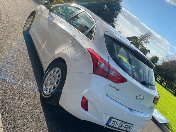 Hyundai i30 MPV, Diesel, 2015, White