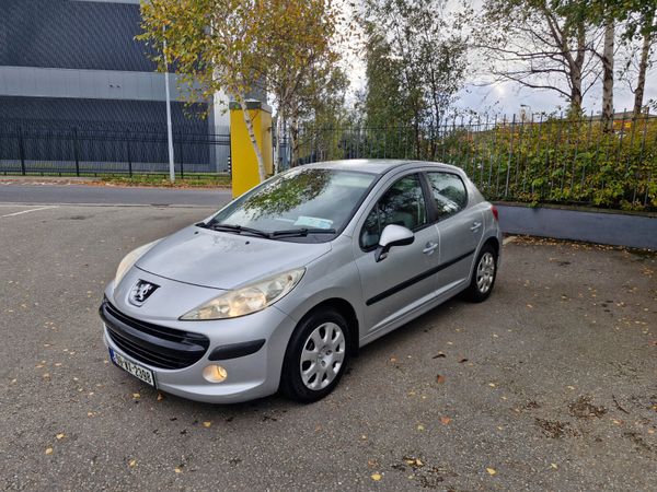 Peugeot 207 Hatchback, Diesel, 2009, Silver