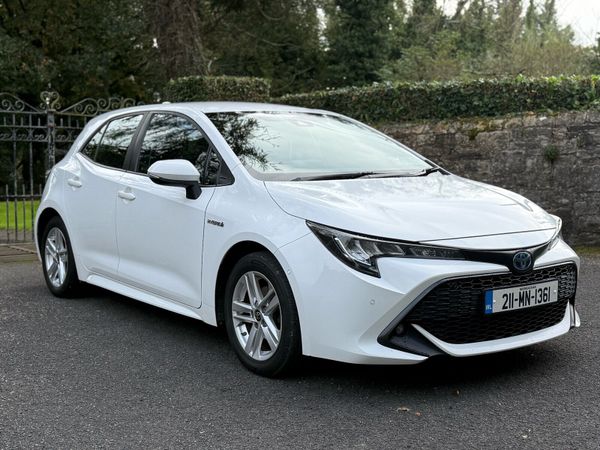 Toyota Corolla Hatchback, Petrol Hybrid, 2021, White