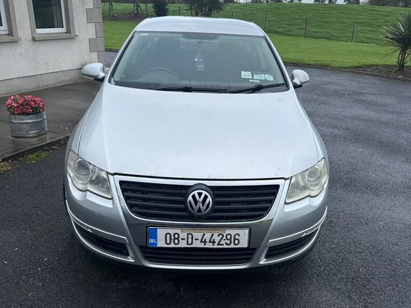 Volkswagen Passat Saloon, Diesel, 2008, Silver