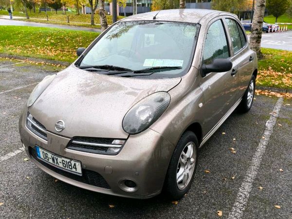 Toyota Vitz Hatchback, Petrol, 2015, Silver