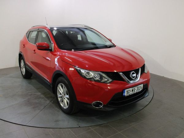 Nissan Qashqai Hatchback, Petrol, 2016, Red