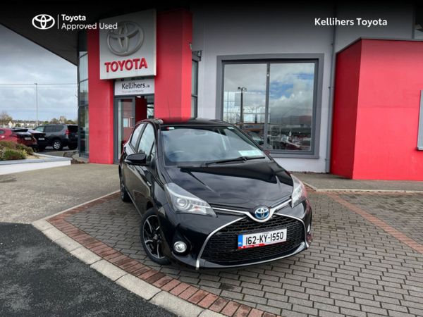 Toyota Yaris Hatchback, Petrol Hybrid, 2016, Black