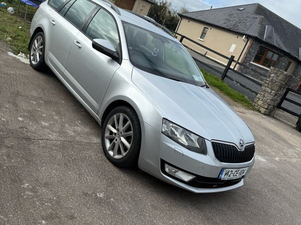 Skoda Octavia Estate, Diesel, 2014, Silver
