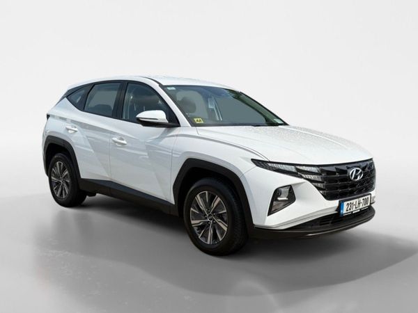 Hyundai Tucson SUV, Petrol Hybrid, 2023, White