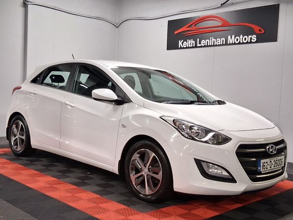 Hyundai i30 Hatchback, Petrol, 2016, White