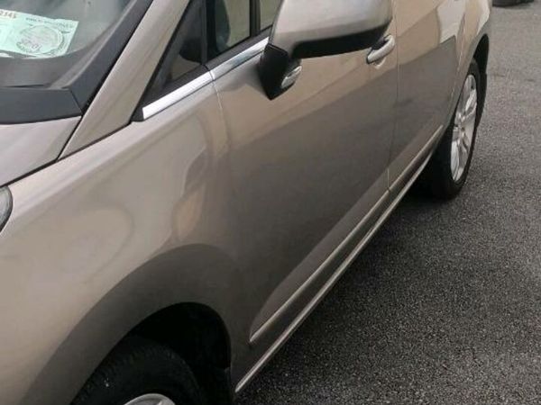 Peugeot 5008 MPV, Diesel, 2016, Grey