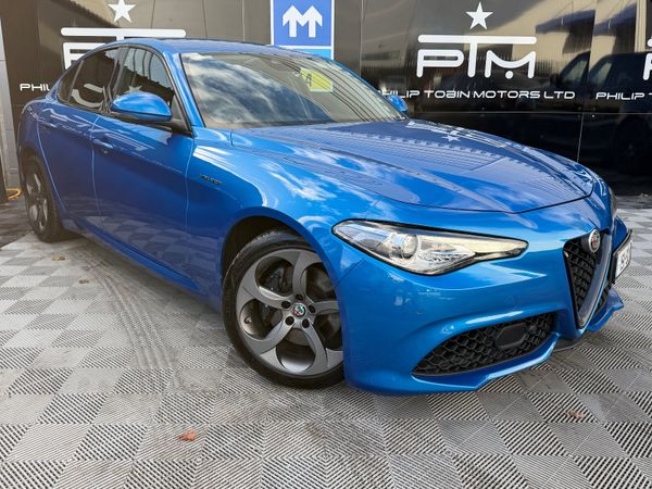 Alfa Romeo Giulia Saloon, Petrol, 2019, Blue