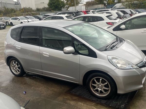 Honda Fit Hatchback, Petrol Hybrid, 2010, Silver