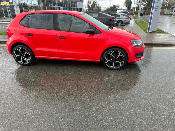 Volkswagen Polo Hatchback, Petrol, 2012, Red