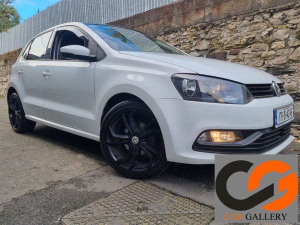 Volkswagen Polo Hatchback, Petrol, 2017, White
