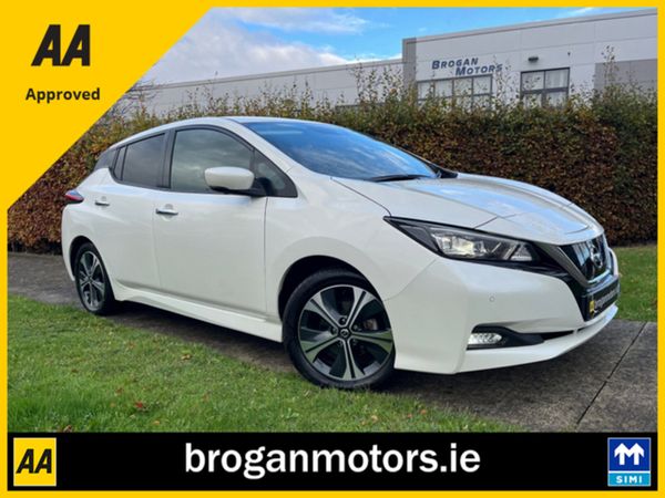 Nissan Leaf Hatchback, Electric, 2022, White