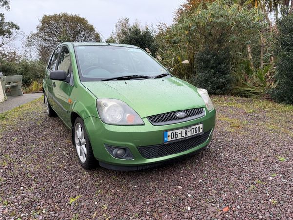 Ford Fiesta Hatchback, Petrol, 2006, Green