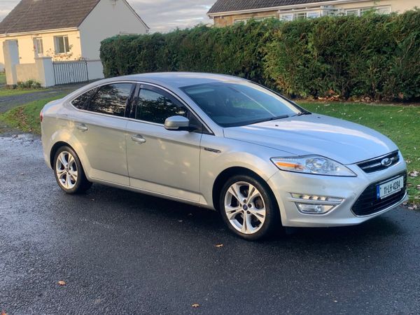 Ford Mondeo Hatchback, Diesel, 2011, Silver