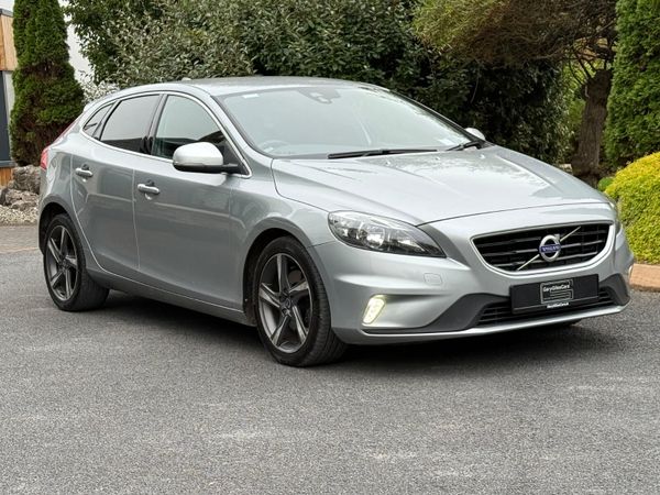 Volvo V40 Hatchback, Diesel, 2016, Silver