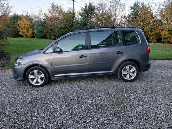 Volkswagen Touran MPV, Diesel, 2013, Grey