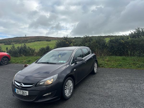 Opel Astra Hatchback, Diesel, 2015, Black