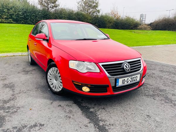 Volkswagen Passat Saloon, Diesel, 2010, Red