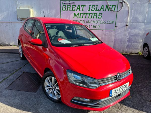 Volkswagen Polo Hatchback, Petrol, 2014, Red