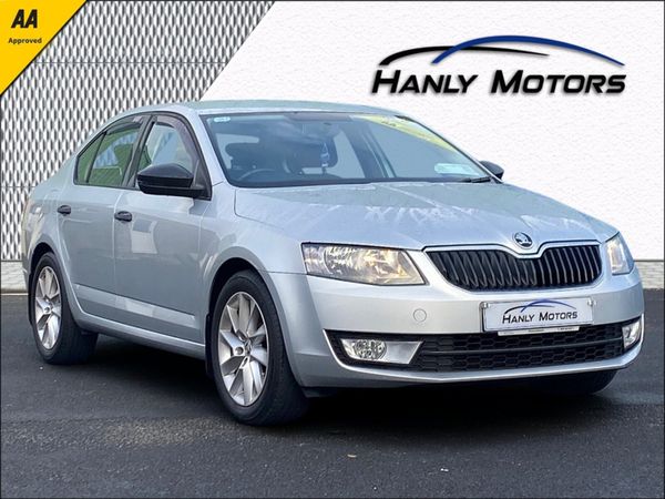 Skoda Octavia Hatchback, Diesel, 2015, Silver