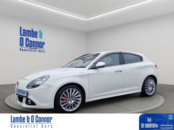 Alfa Romeo Giulietta Hatchback, Petrol, 2016, White