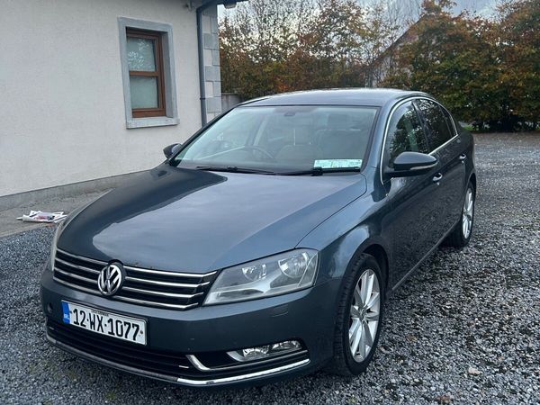 Volkswagen Passat Saloon, Diesel, 2012, Grey
