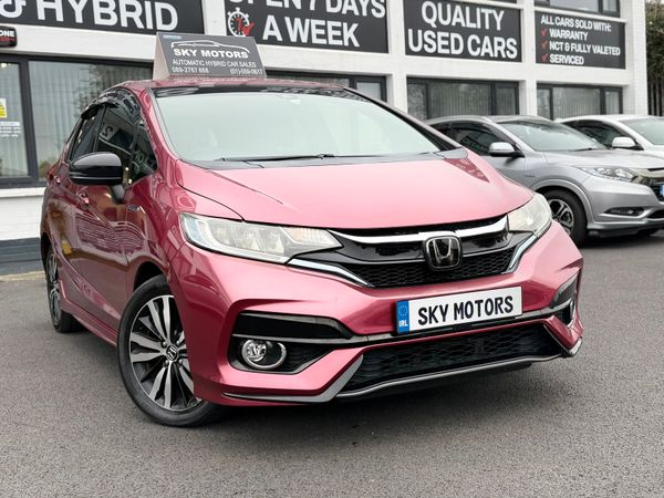 Honda Jazz Hatchback, Petrol Hybrid, 2017, Red
