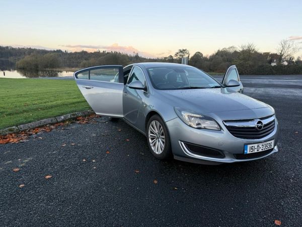 Opel Insignia Hatchback, Diesel, 2015, Silver