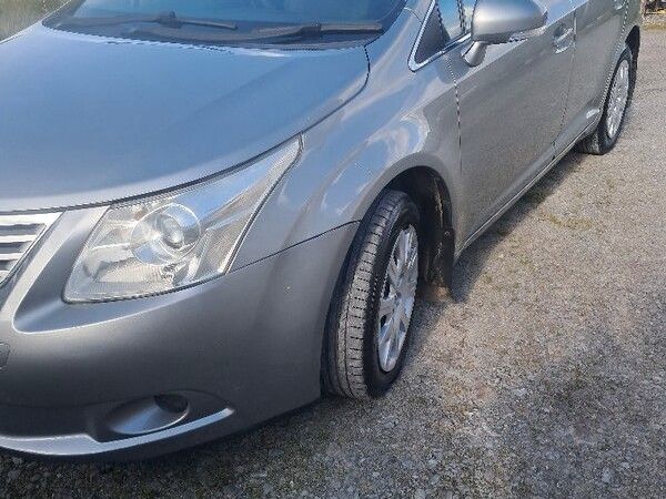 Toyota Avensis Saloon, Diesel, 2010, Grey