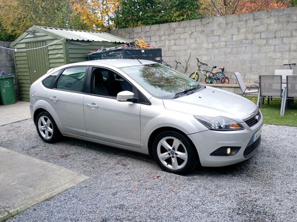 Ford Focus Hatchback, Diesel, 2009, Silver