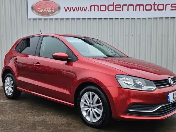 Volkswagen Polo Hatchback, Petrol, 2016, Red