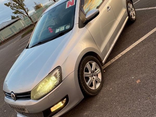Volkswagen Polo Hatchback, Petrol, 2012, Silver