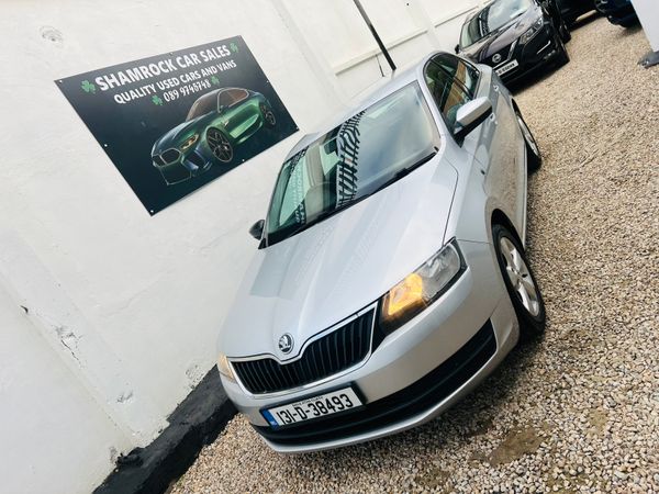 Skoda Rapid Hatchback, Petrol, 2013, Silver