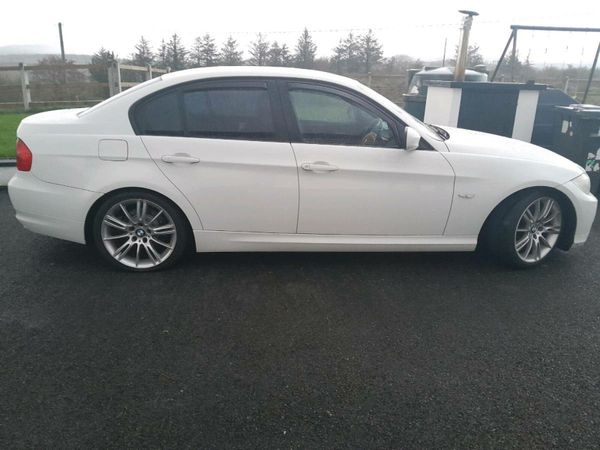 BMW 3-Series Saloon, Diesel, 2011, White