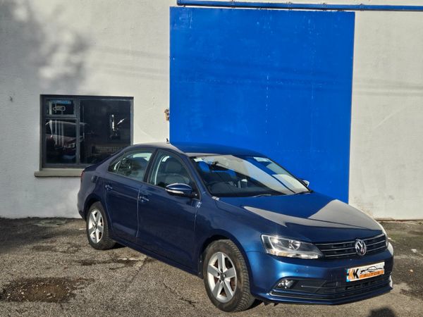 Volkswagen Jetta Saloon, Petrol, 2016, Blue