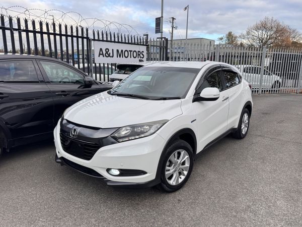 Honda Vezel SUV, Petrol Hybrid, 2014, White