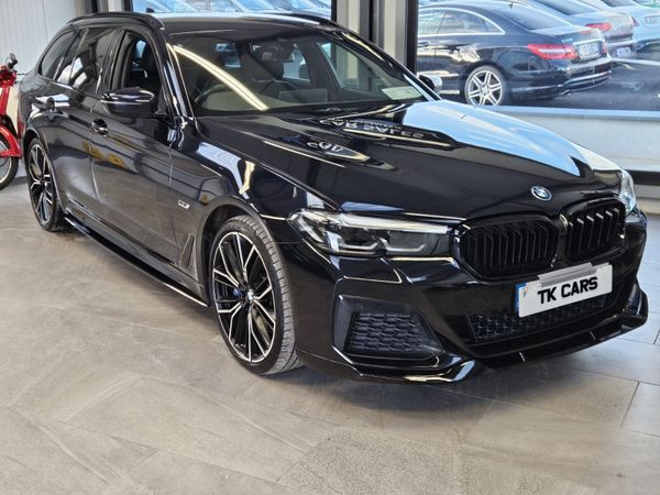 BMW 5-Series Estate, Petrol Plug-in Hybrid, 2022, Black
