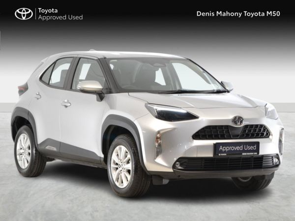 Toyota Yaris Cross SUV, Petrol Hybrid, 2025, Silver