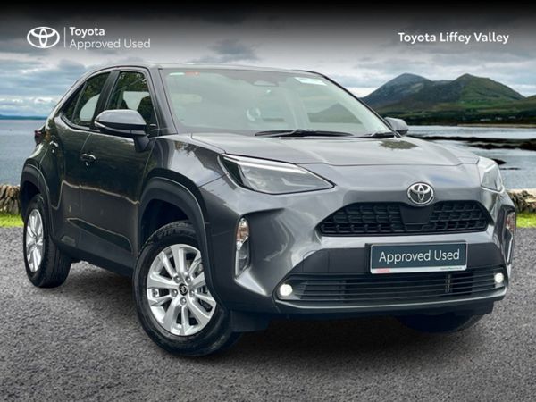 Toyota Yaris Cross Hatchback, Petrol Hybrid, 2025, Grey