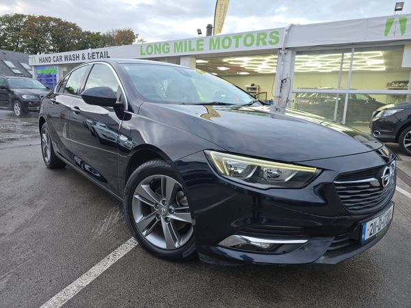 Opel Insignia Hatchback, Diesel, 2021, Blue