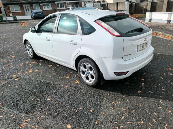 Ford Focus Hatchback, Diesel, 2011, White