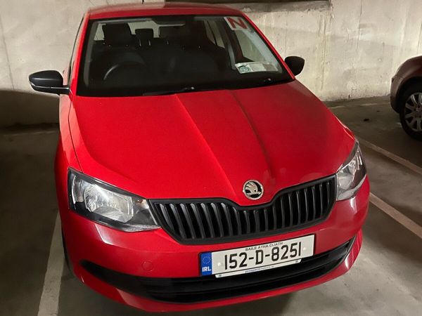 Skoda Fabia Hatchback, Petrol, 2015, Red
