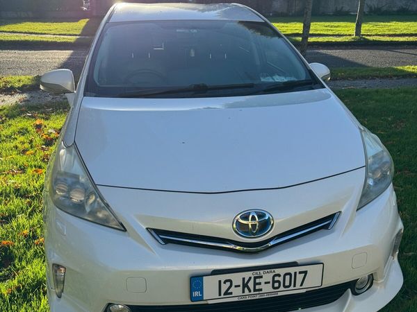 Toyota Prius MPV, Petrol Hybrid, 2012, White