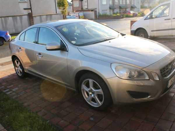 Volvo S60 Saloon, Diesel, 2011, Grey