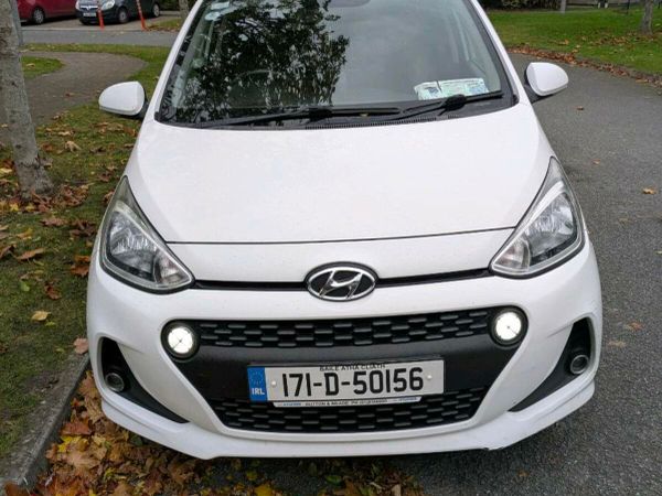 Hyundai i10 Hatchback, Petrol, 2017, White