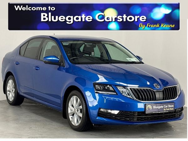 Skoda Octavia Hatchback, Petrol, 2020, Blue