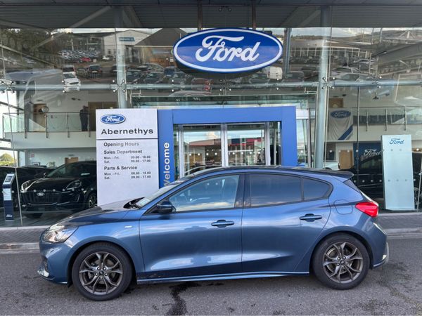 Ford Focus Hatchback, Petrol, 2019, Blue