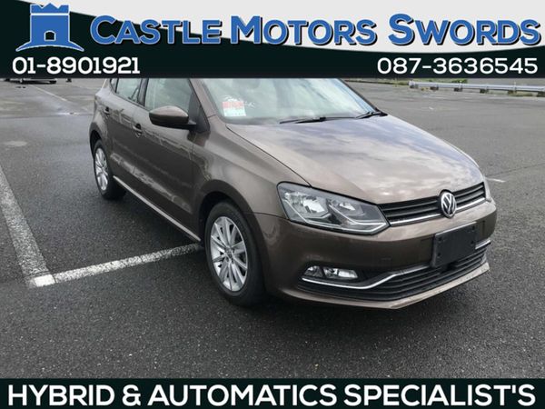 Volkswagen Polo Hatchback, Petrol, 2015, Brown