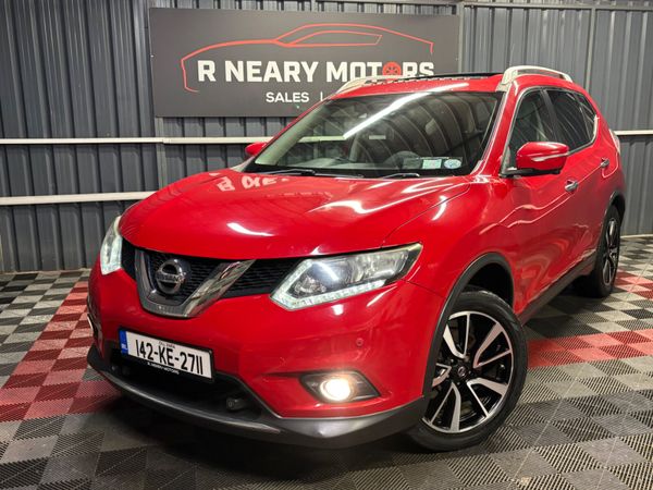 Nissan X-Trail SUV, Diesel, 2014, Red